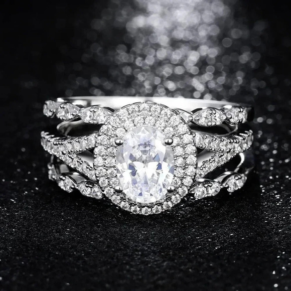 NEW! 18K White Gold Plated Stackable 3 Piece Oval Diamond Ring Set - Picture 3 of 5